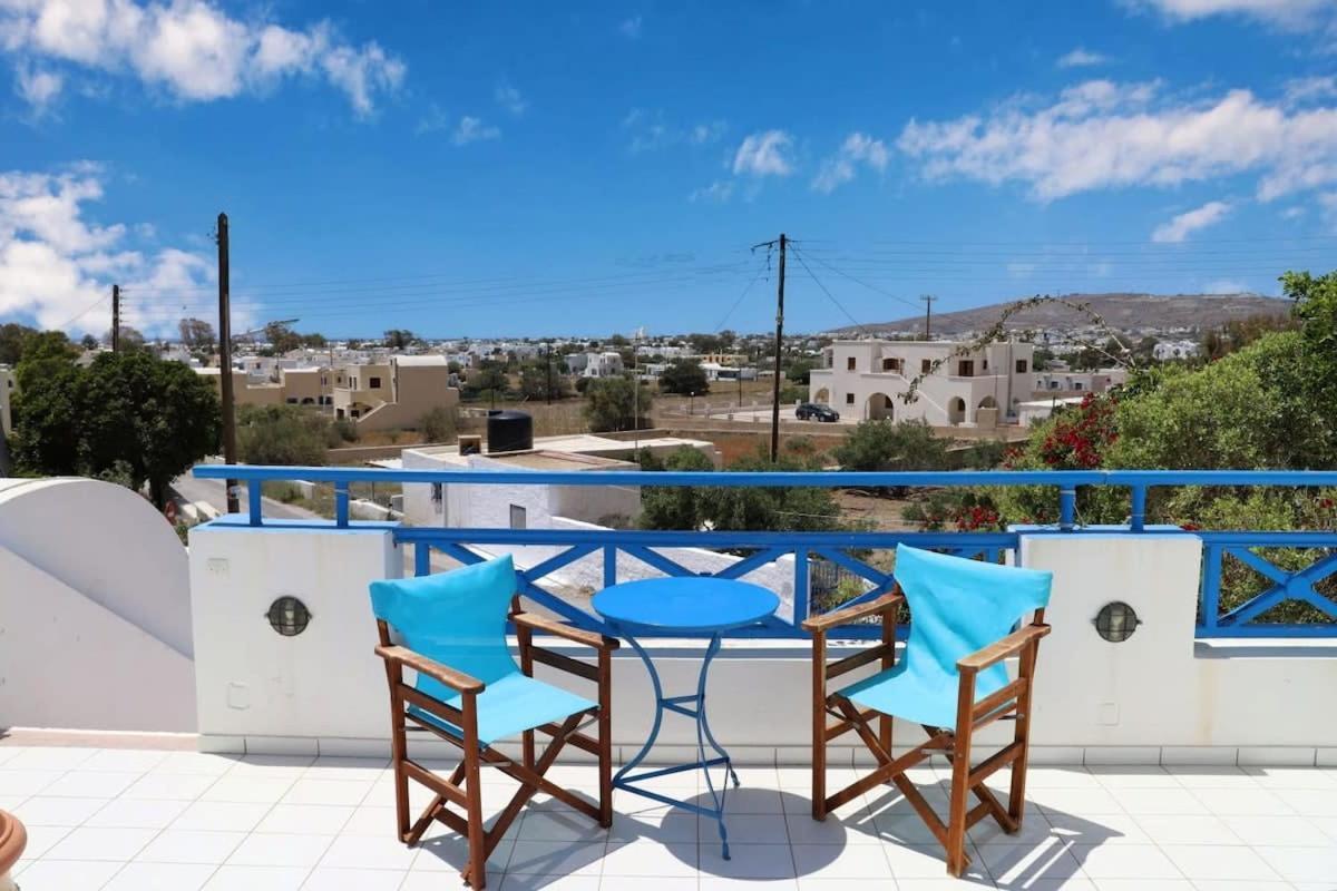 Santorini Seaside Retreat - Flora'S Summer Escape Perissa  Exteriör bild