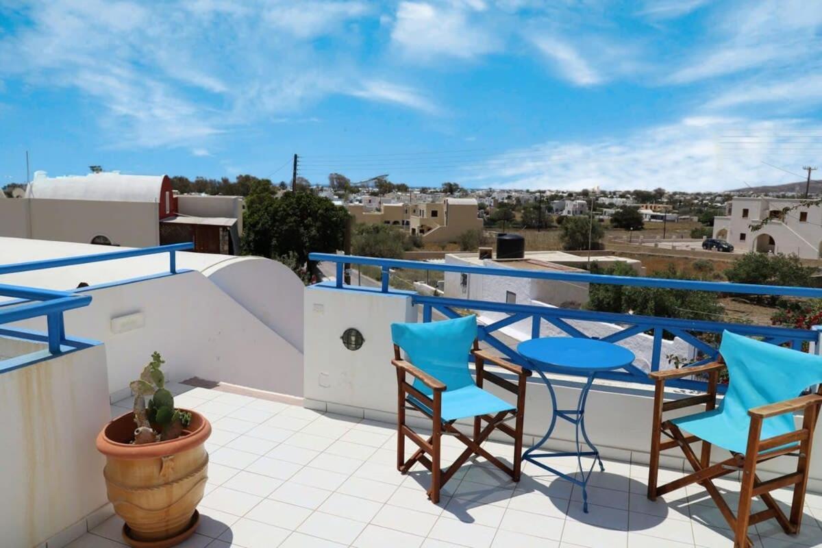 Santorini Seaside Retreat - Flora'S Summer Escape Perissa  Exteriör bild