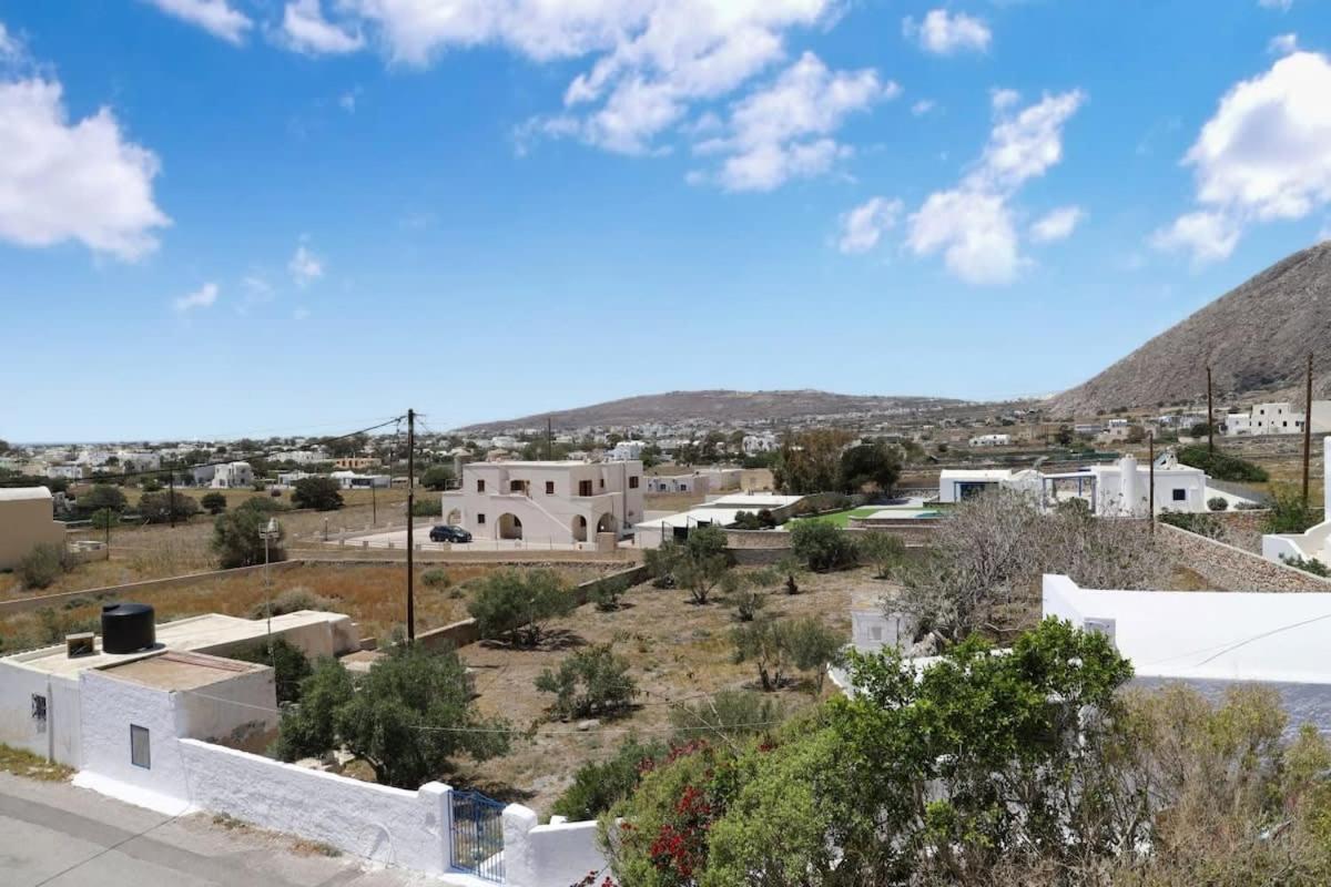 Santorini Seaside Retreat - Flora'S Summer Escape Perissa  Exteriör bild